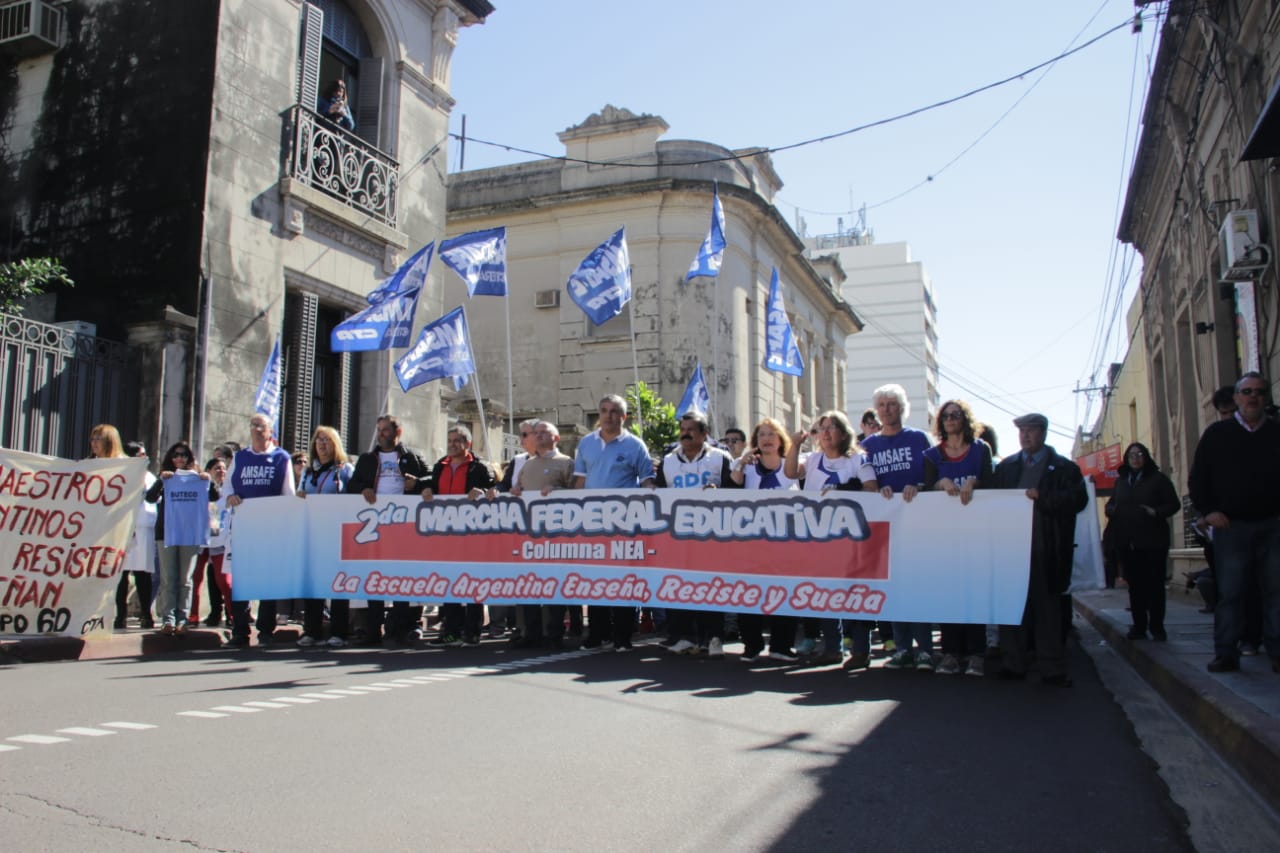 1-2DA MARCHA FED CORRIENTES 12
