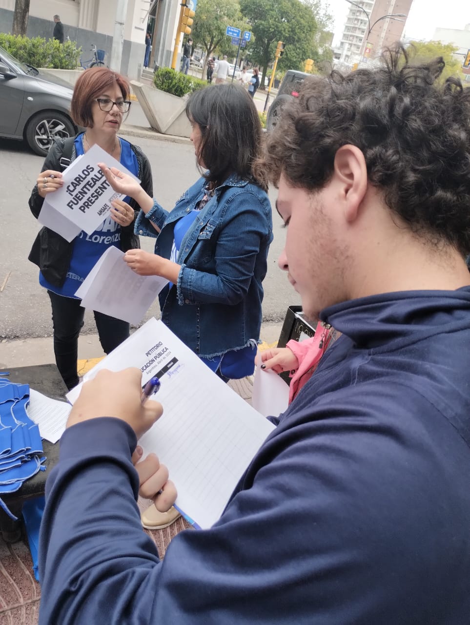 19f295ea-00d1-4aa1-a9b2-f3ee3c7a119a