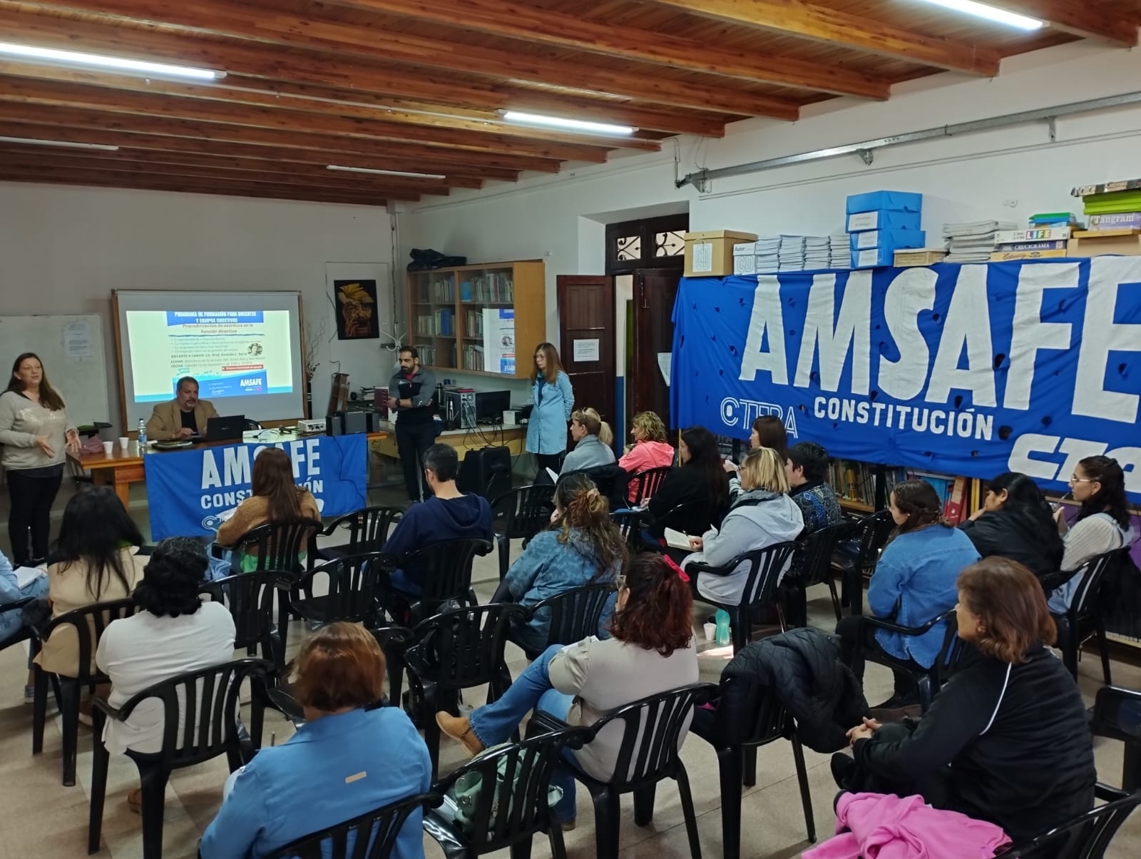 524db6a8-9cf0-4481-a4b4-b2400e08db2b