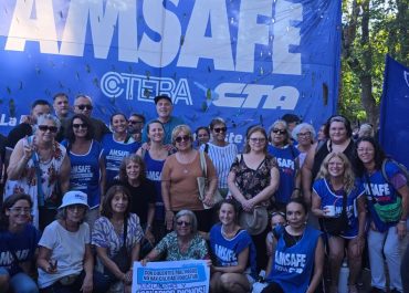 ROSARIO: PRESENTES EN LA CONCENTRACIÓN EN DEFENSA DE LOS JUBILADOS