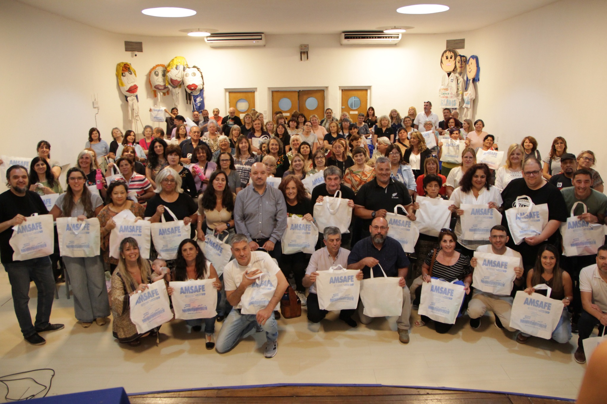 585289909_1249267797232857_1454607352476566255_n