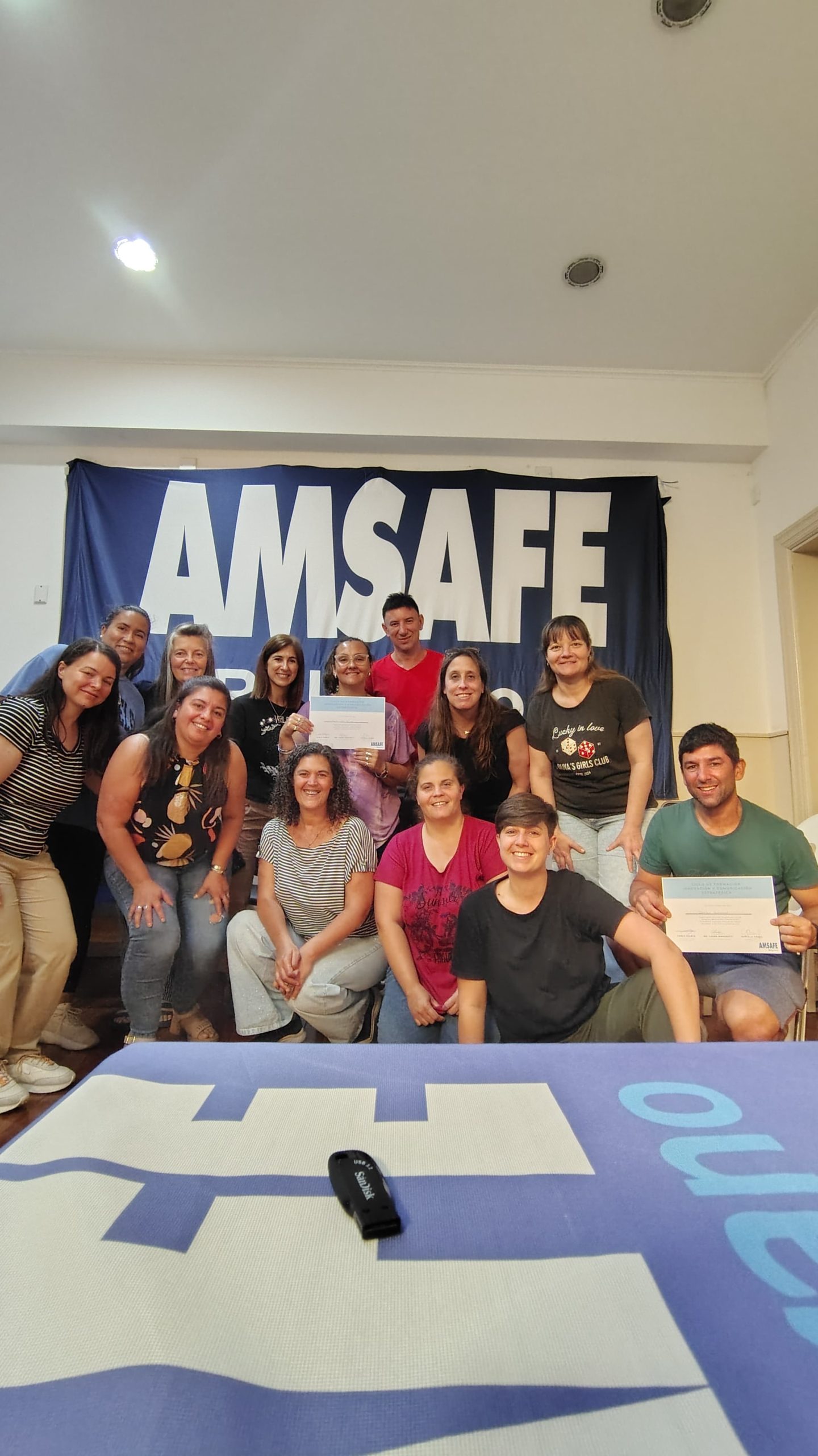 6dd859a1-cbbf-4406-b139-8ae48c3381f0