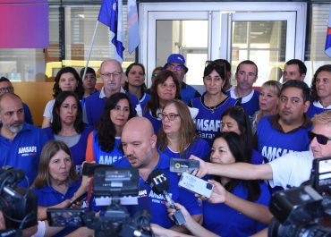 16/12/25 - AMSAFE DENUNCIÓ PÉRDIDA SALARIAL, AJUSTE Y FALTA DE PARITARIAS EN CONFERENCIA DE PRENSA EN EL MINISTERIO DE TRABAJO