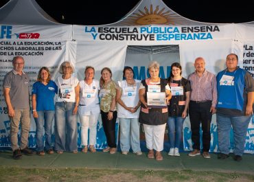 RECONQUISTA: HOMENAJE A ANALÍA BERTA Y JORNADA CULTURAL EN LA CARPA BLANCA DE LA DIGNIDAD
