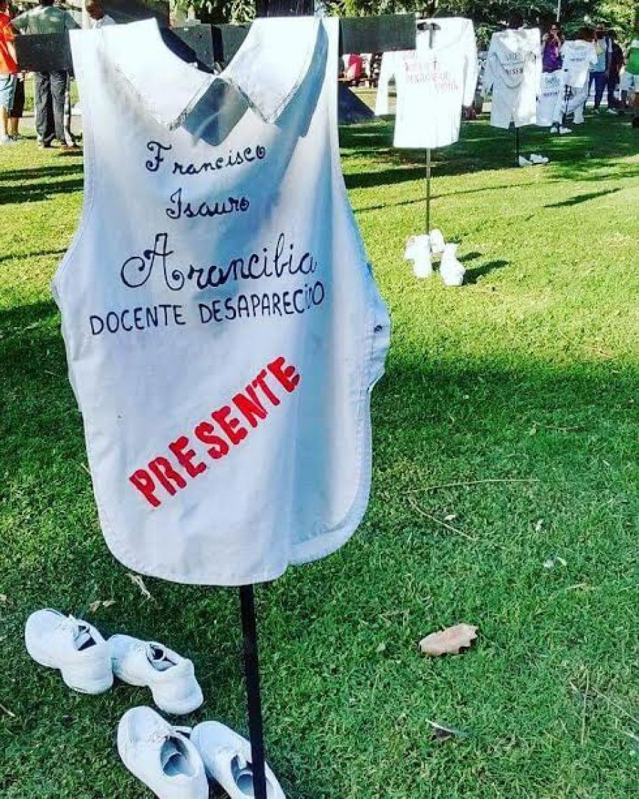 a8b42f5d3b024a10eeab04bd8b243fbc XL